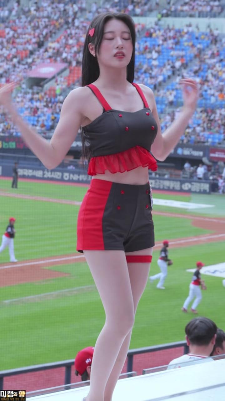 230702 치어리더 유세빈 직캠 (5) 비디오 썸네일 이미지
