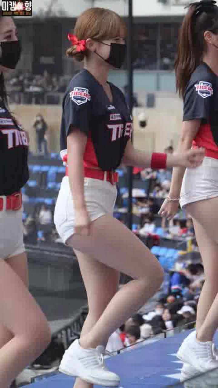 220910 치어리더 이다혜 직캠 (4) 비디오 썸네일 이미지