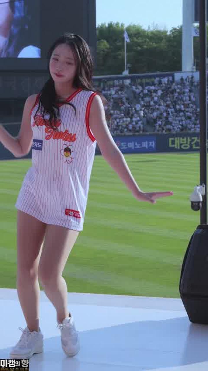240601 치어리더 오윤솔 직캠 (3) 비디오 썸네일 이미지