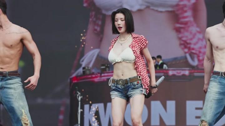 250706 권은비 KWONEUNBI Crazy in Love 4K 60P 직캠 워터밤 by DaftTaengk 비디오 썸네일 이미지
