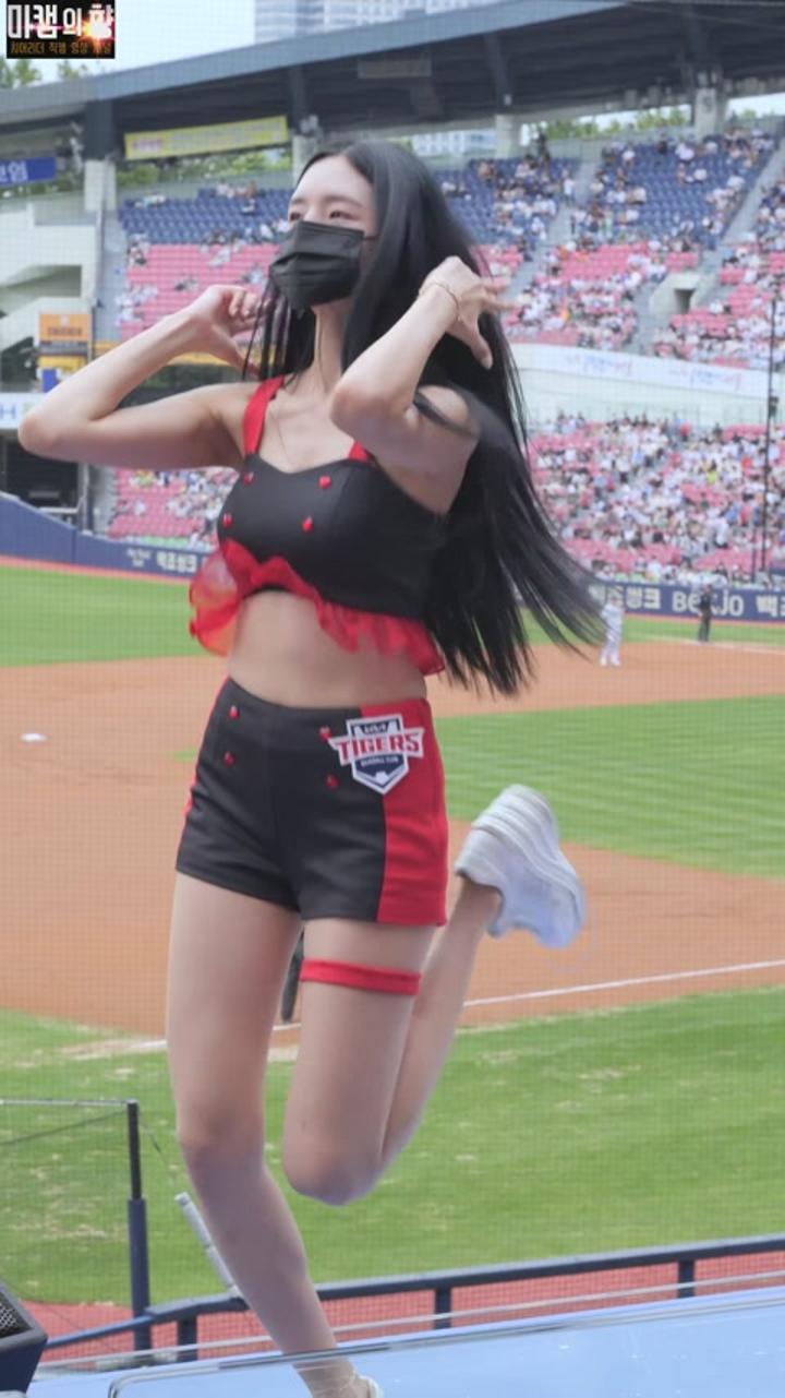 220911 치어리더 박신비 직캠 (2) 비디오 썸네일 이미지