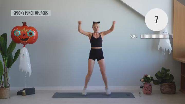 24 MIN TRICK OR TREAT TABATA HIIT - Halloween Workout - No Equipment 비디오 썸네일 이미지