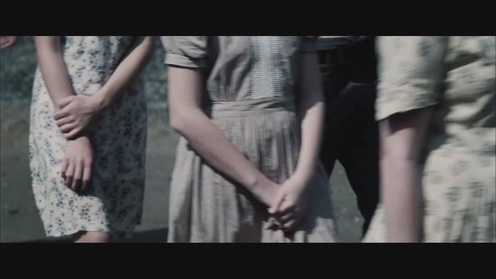 헝거게임1 : 판엠의 불꽃 [1080p] -제니퍼 로렌스- 정식릴 비디오 썸네일 이미지