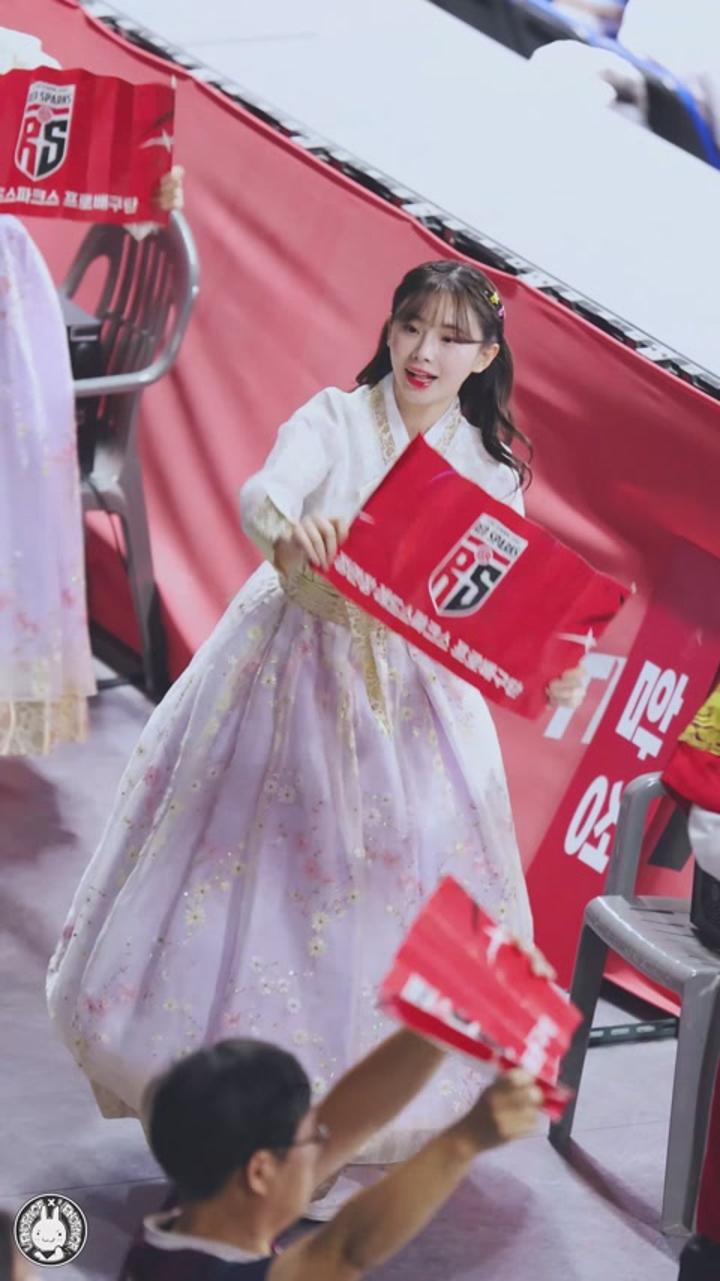 240211 치어리더 김나연 직캠 비디오 썸네일 이미지
