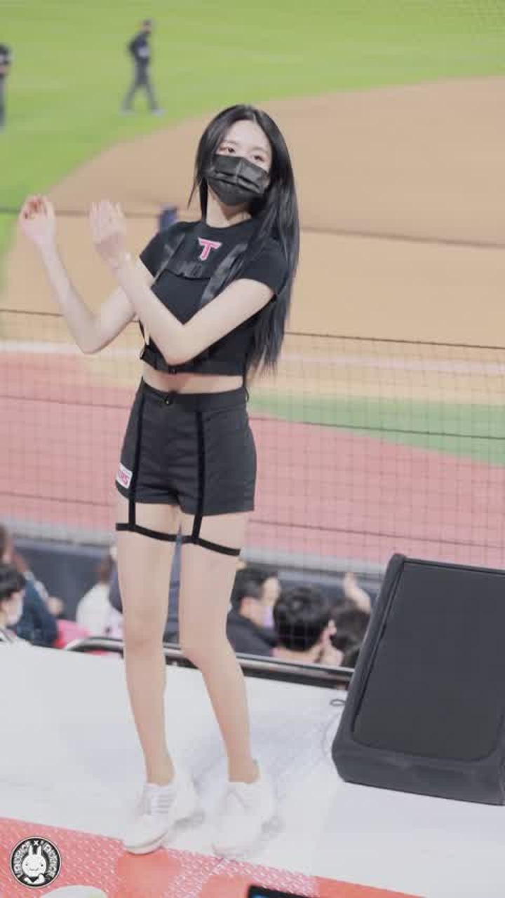 220427 치어리더 박신비 직캠 (2) 비디오 썸네일 이미지