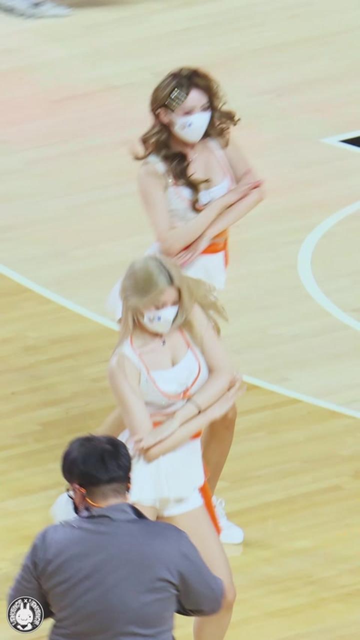 210401 치어리더 이유정 직캠 (2) 비디오 썸네일 이미지