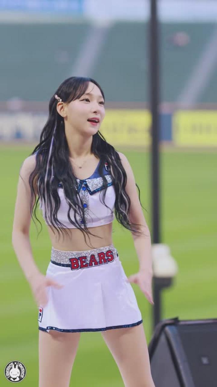 240425 치어리더 정희정 직캠 (8) 비디오 썸네일 이미지