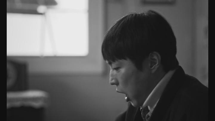 깜빵에서 나온 그녀의 사랑 - 이유영 초고화질 .1O8Op 비디오 썸네일 이미지