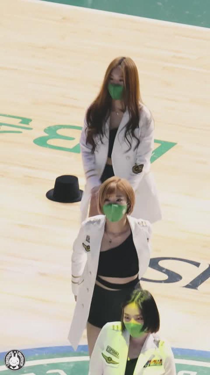 210330 치어리더 유세리 직캠 비디오 썸네일 이미지