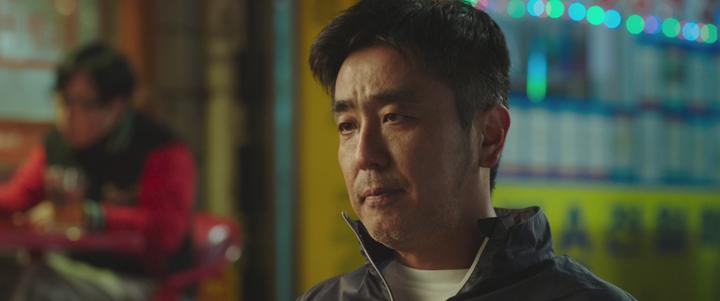 【FHD】극한직업 -낮에는 치킨. 밤에는 잠복 Extreme.Job.2019.BluRay.1080p.DTS-HDMA5.1.x265.10bit-DreamHD 비디오 썸네일 이미지