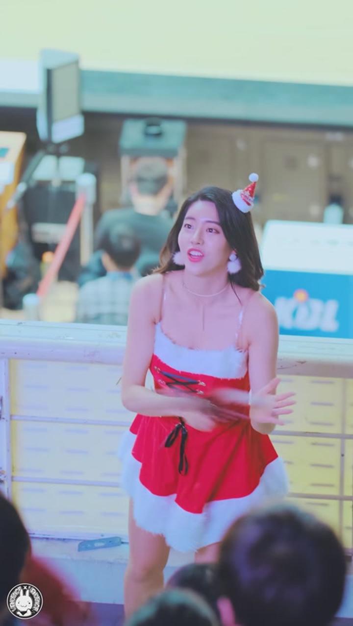 191206 치어리더 김한뉘 직캠 비디오 썸네일 이미지