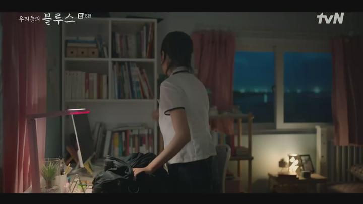 우리들의 블루스.E08.220501.1080p-NEXT 비디오 썸네일 이미지