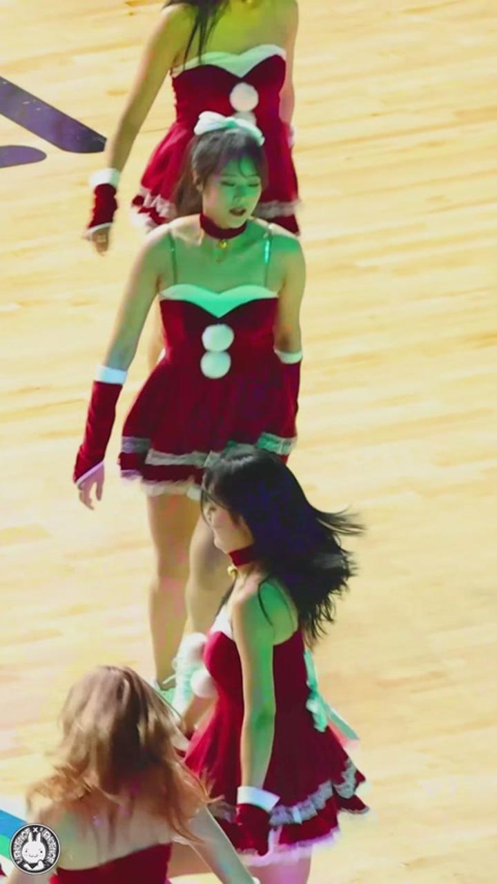 231225 치어리더 이호은 직캠 비디오 썸네일 이미지