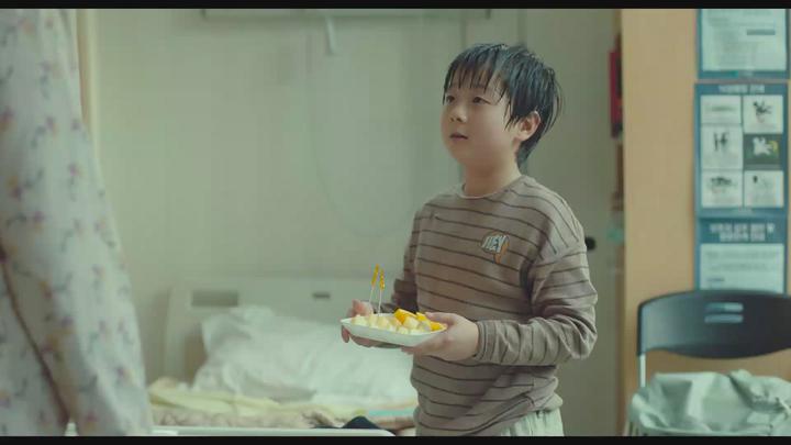 [아이들은즐겁다]FHD 9살 인생 최초로 떠나는 여행 jenm 비디오 썸네일 이미지