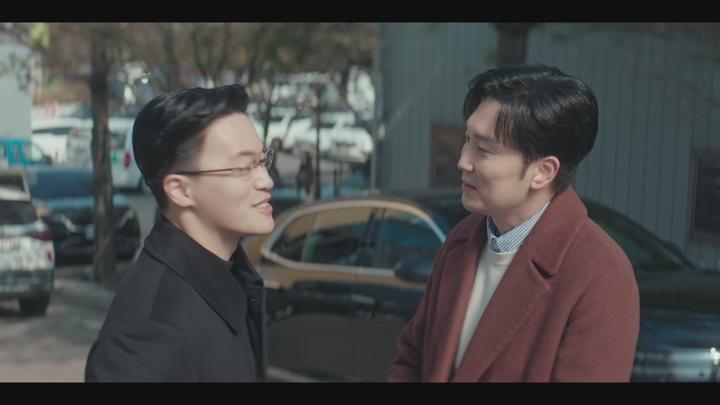 우리영화.E07.250704.1080p.DSNP.WEB-DL.AAC2.0.H.264-MrHulk 비디오 썸네일 이미지
