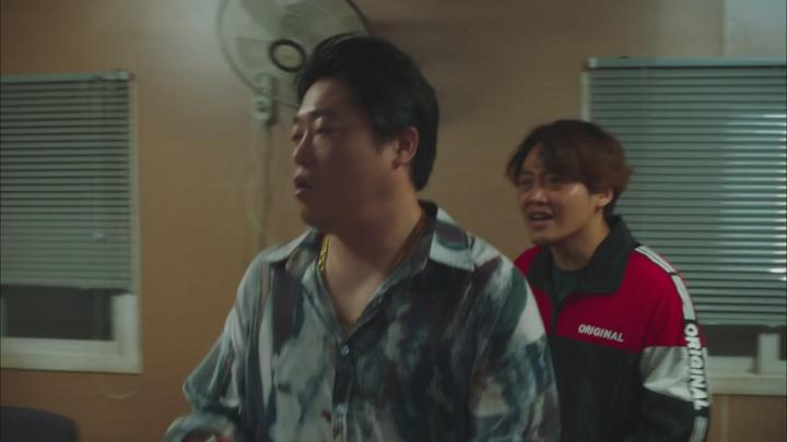 배드 앤 크레이지 E02.1080p.x264.AAC-BCG 비디오 썸네일 이미지
