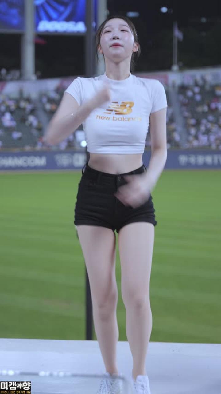 240828 치어리더 장유진 직캠 (10) 비디오 썸네일 이미지