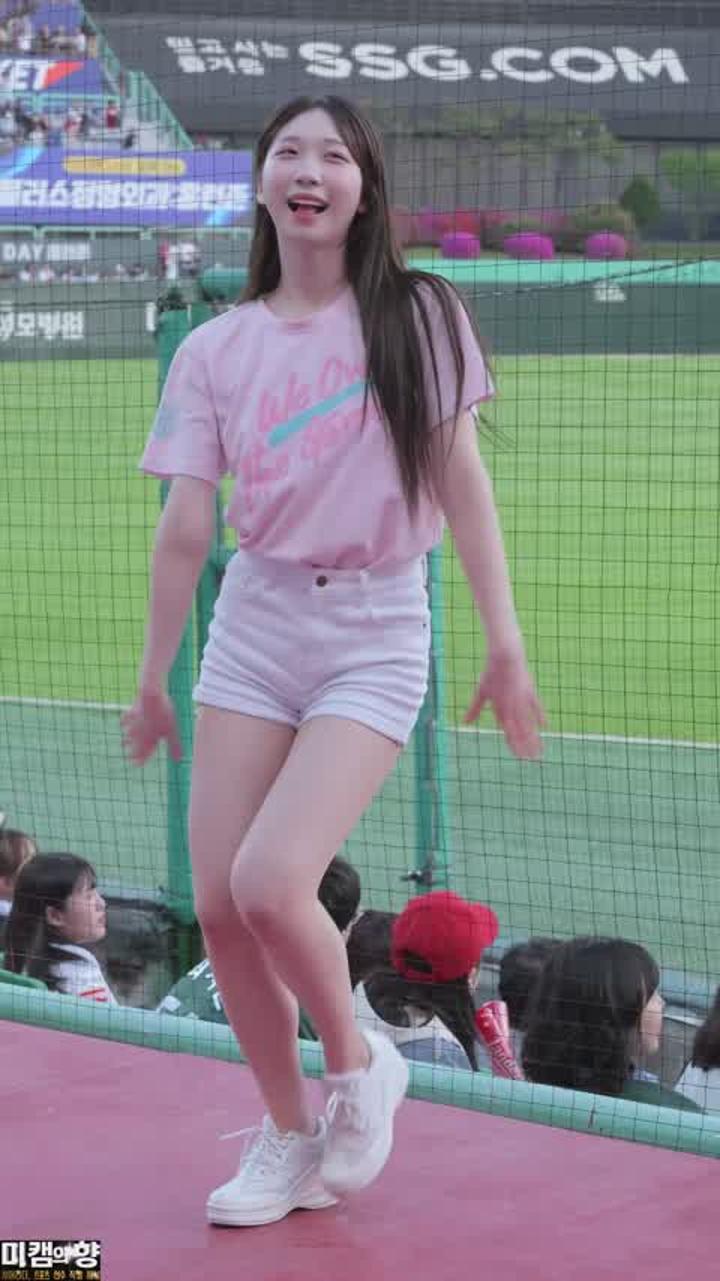 240427 치어리더 장유진 직캠 (4) 비디오 썸네일 이미지