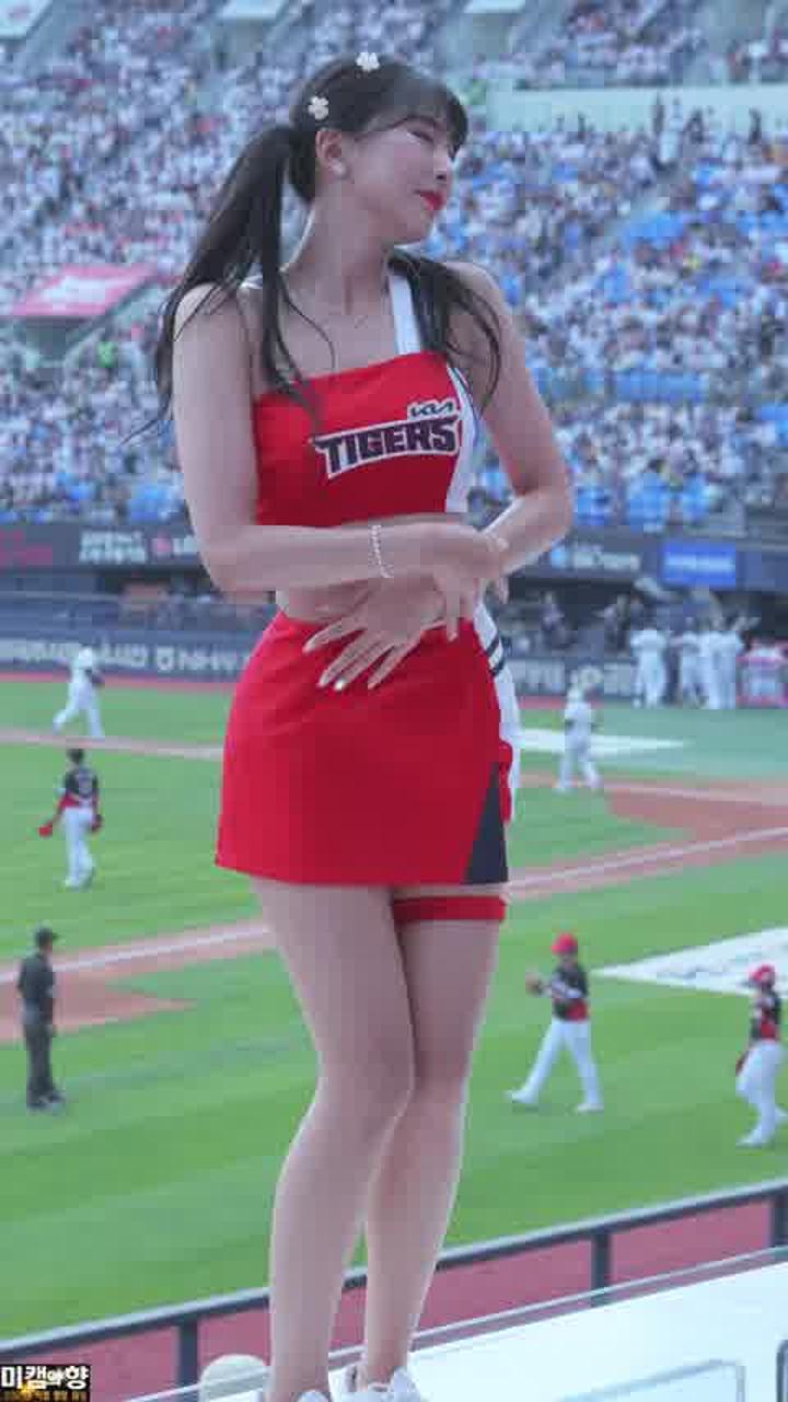 230611 치어리더 천소윤 직캠 (3) 비디오 썸네일 이미지