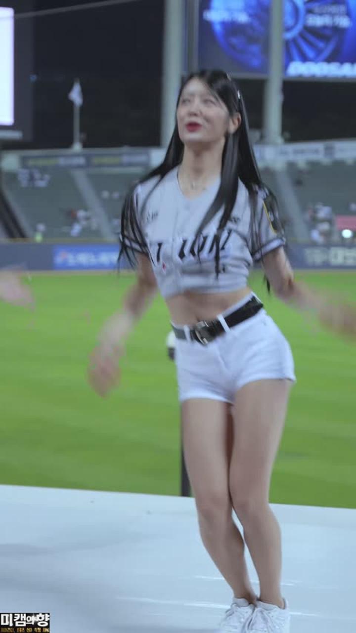 240529 치어리더 신세희 직캠 (2) 비디오 썸네일 이미지