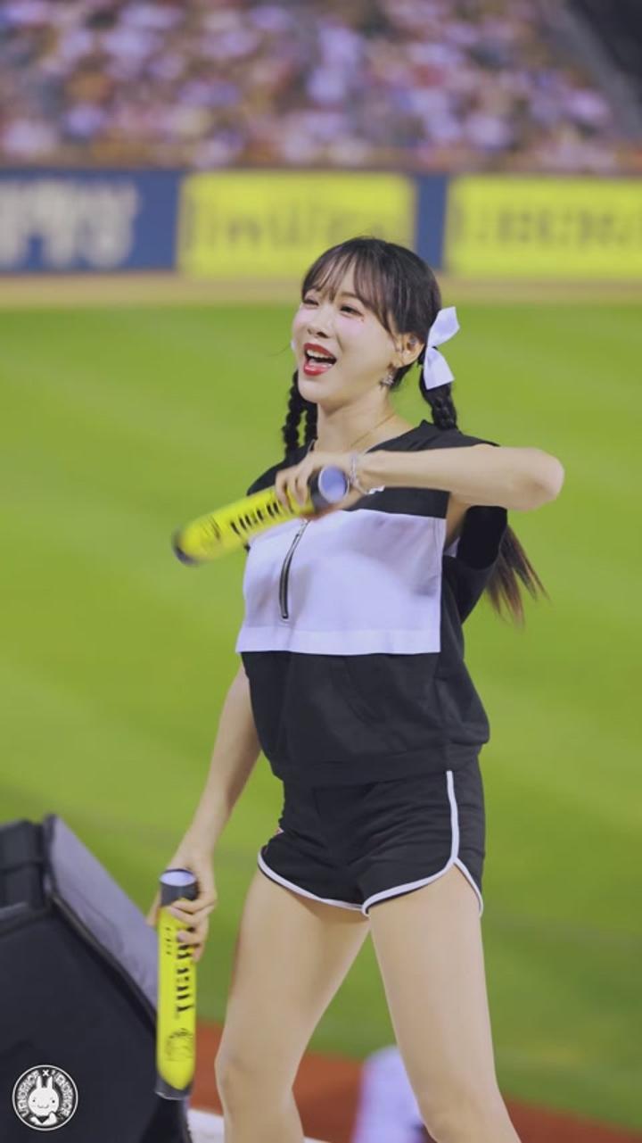 240711 치어리더 김한나 직캠 (2) 비디오 썸네일 이미지
