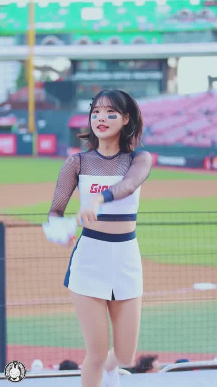 240620 치어리더 최홍라 직캠 (3) 비디오 썸네일 이미지