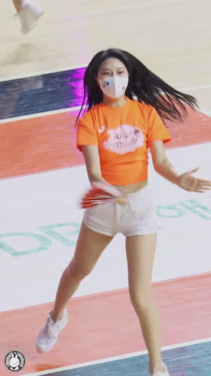 210416 치어리더 송수지 직캠 (2) 비디오 썸네일 이미지