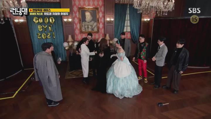 [SBS] 런닝맨 (연말특집 레이스 - 허영지,차청화).E584.211219.1080p.H264-F1RST 비디오 썸네일 이미지