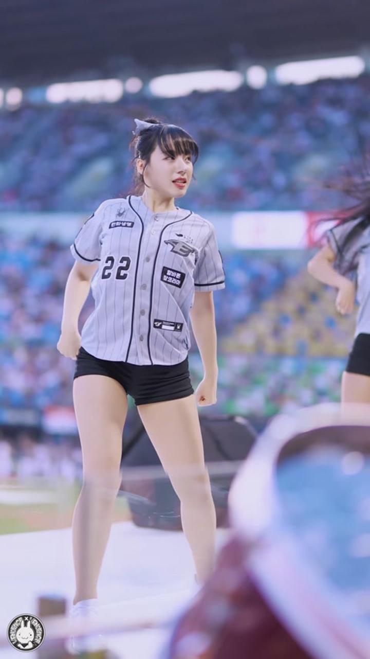 240409 치어리더 하지원 직캠 (3) 비디오 썸네일 이미지