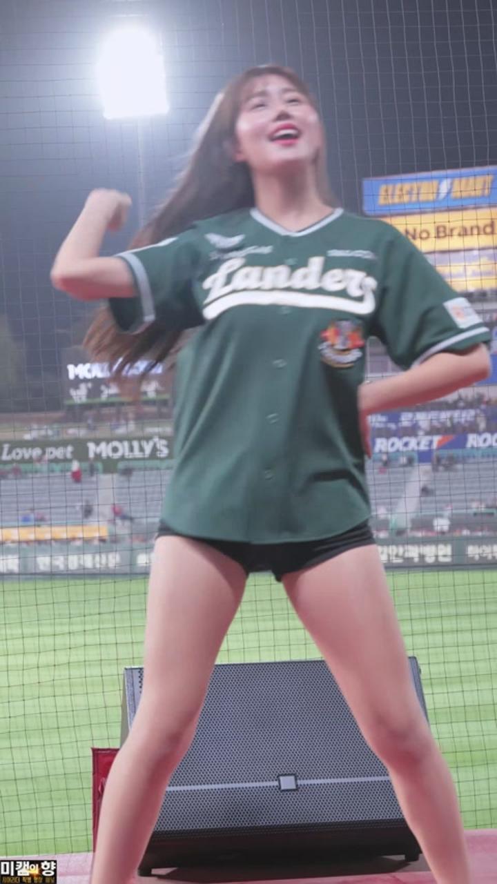 230414 치어리더 김도아 직캠 (1) 비디오 썸네일 이미지