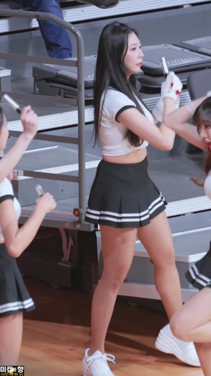 230315 치어리더 조예린 직캠 비디오 썸네일 이미지