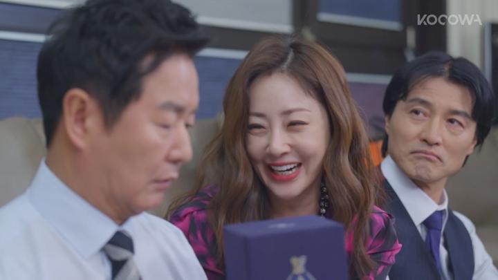빌런의 나라.E01.250319.1080p.H264.AAC.KCW.WEB-DL-LoveBug 비디오 썸네일 이미지