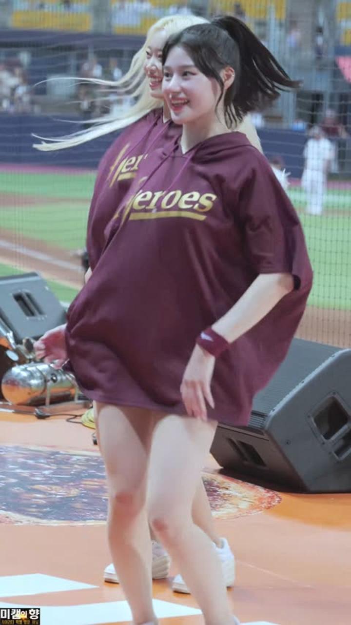 230604 치어리더 이예빈 직캠 (7) 비디오 썸네일 이미지