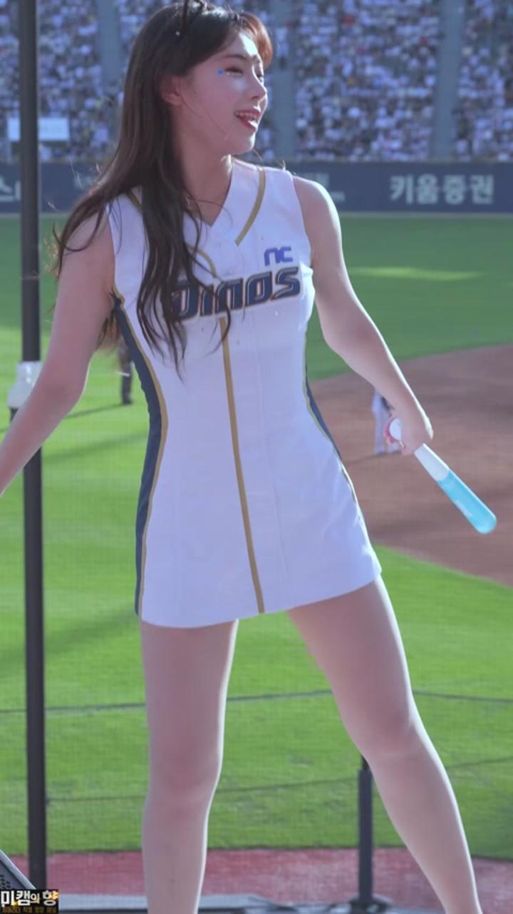 230603 치어리더 김나연 직캠 (4) 비디오 썸네일 이미지
