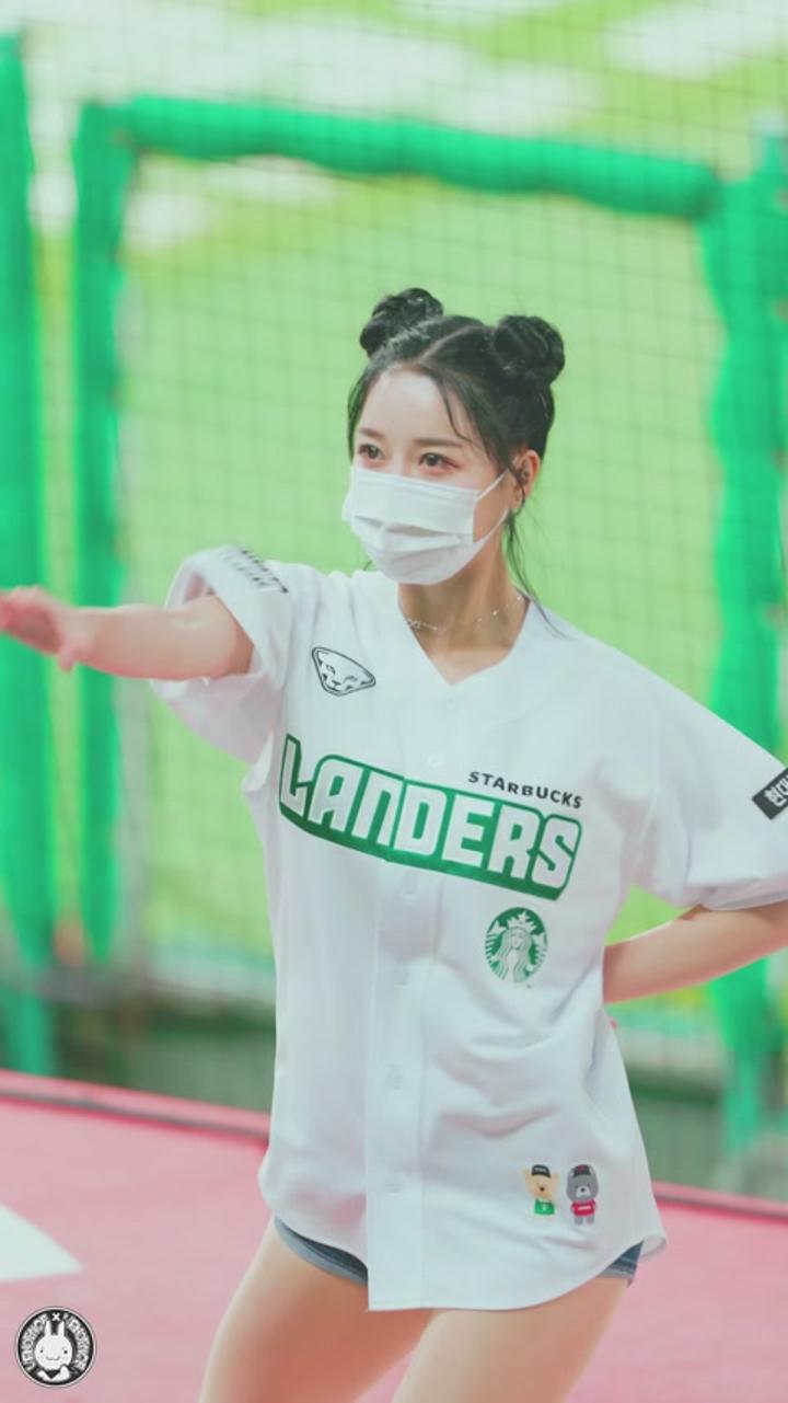 210521 치어리더 안이랑 직캠 (3) 비디오 썸네일 이미지