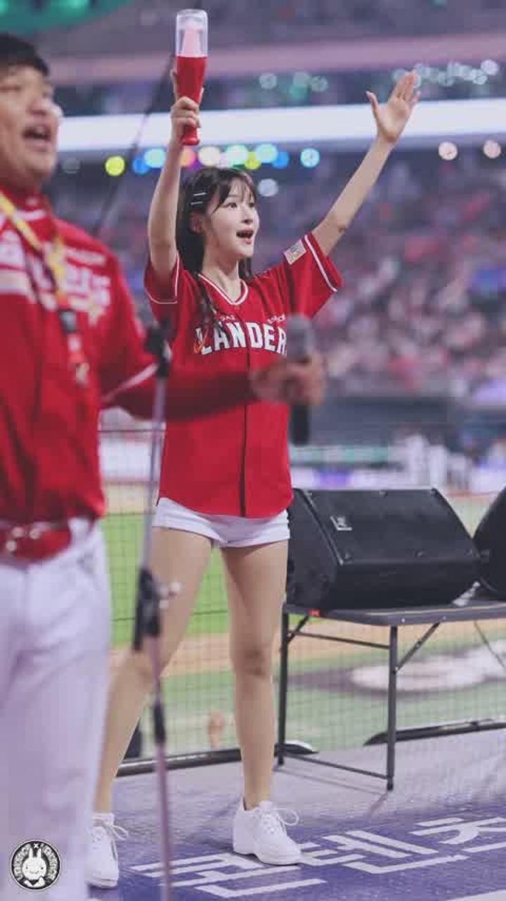 240412 치어리더 유보영 직캠 (3) 비디오 썸네일 이미지