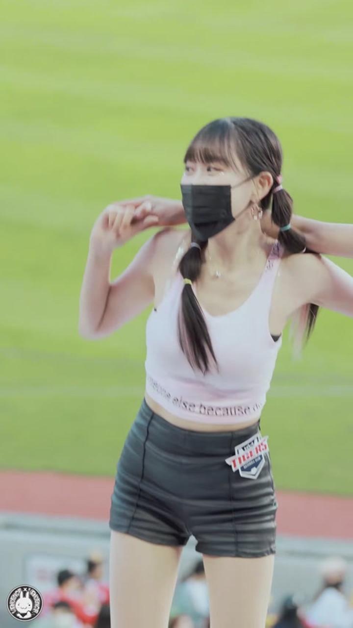 220601 치어리더 변하율 직캠 Byun Hayul Fancam (3) 비디오 썸네일 이미지