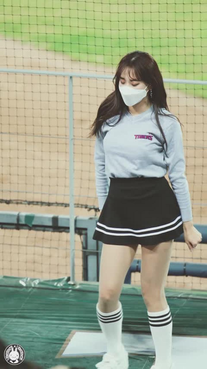 201029 치어리더 김한나 직캠 (2) 비디오 썸네일 이미지