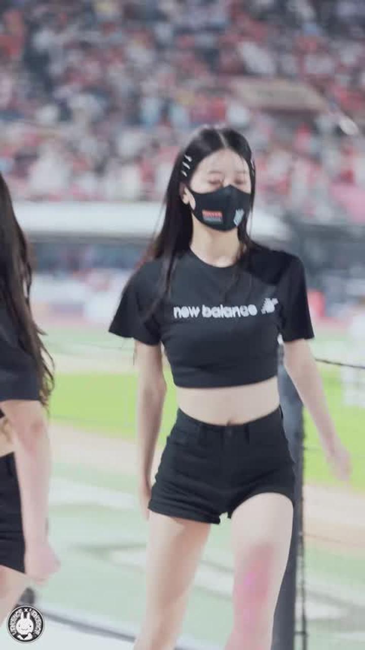 220426 치어리더 신세희 직캠 (10) 비디오 썸네일 이미지