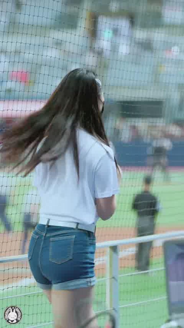 220723 치어리더 김유정 직캠 (2) 비디오 썸네일 이미지