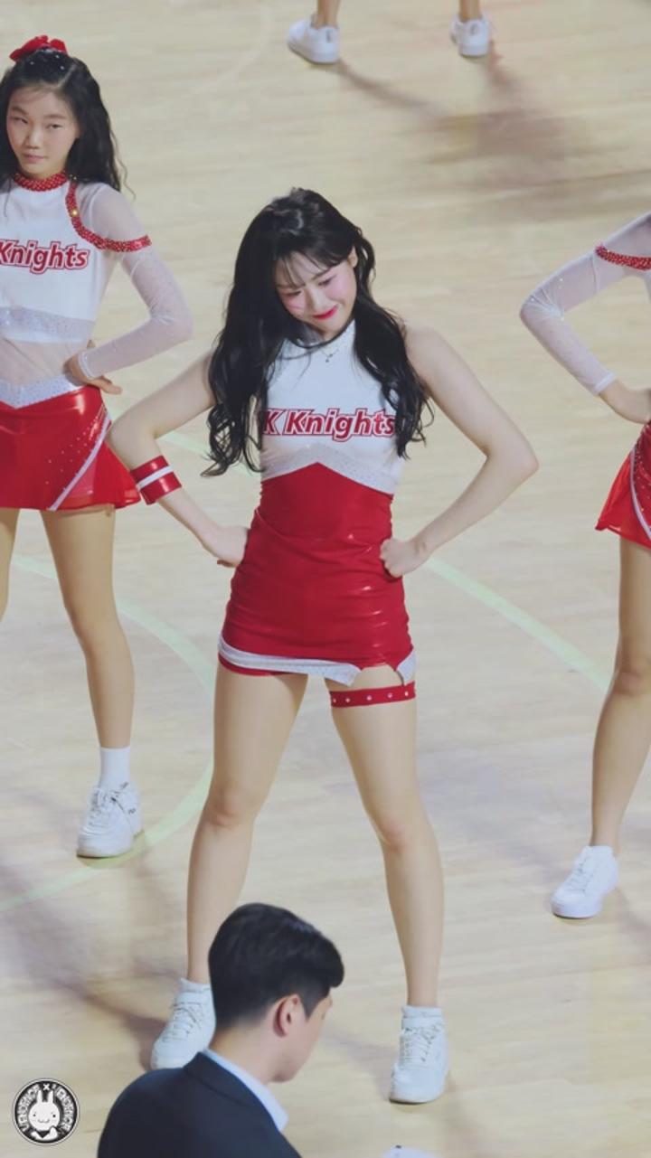 240303 치어리더 황지빈 직캠 비디오 썸네일 이미지