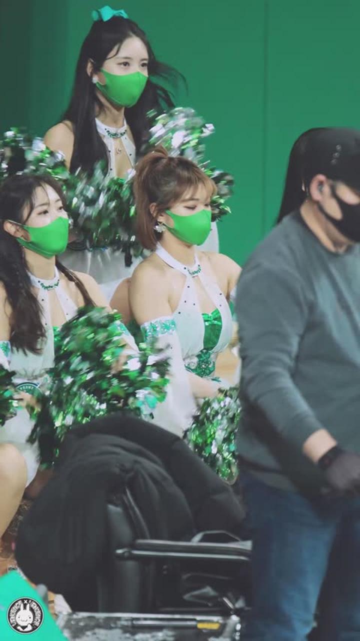 201218 치어리더 김도희 직캠 비디오 썸네일 이미지
