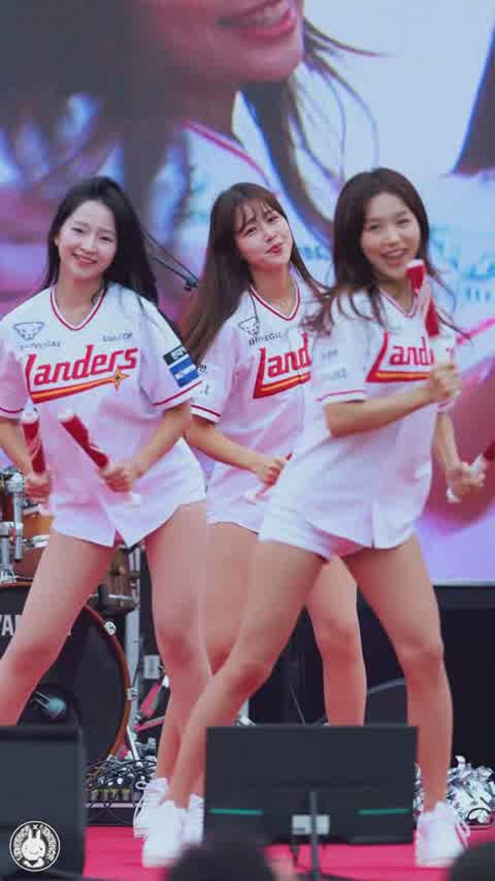 240921 치어리더 김도아 직캠 (2) 비디오 썸네일 이미지