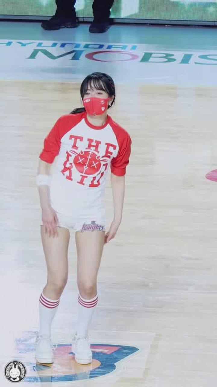 210404 치어리더 박혜린 직캠 비디오 썸네일 이미지