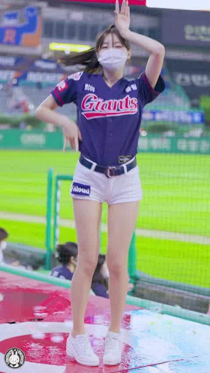 210704 치어리더 안지현 직캠 (3) 비디오 썸네일 이미지
