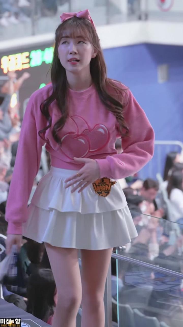 230224 치어리더 안지현 직캠 (2) 비디오 썸네일 이미지