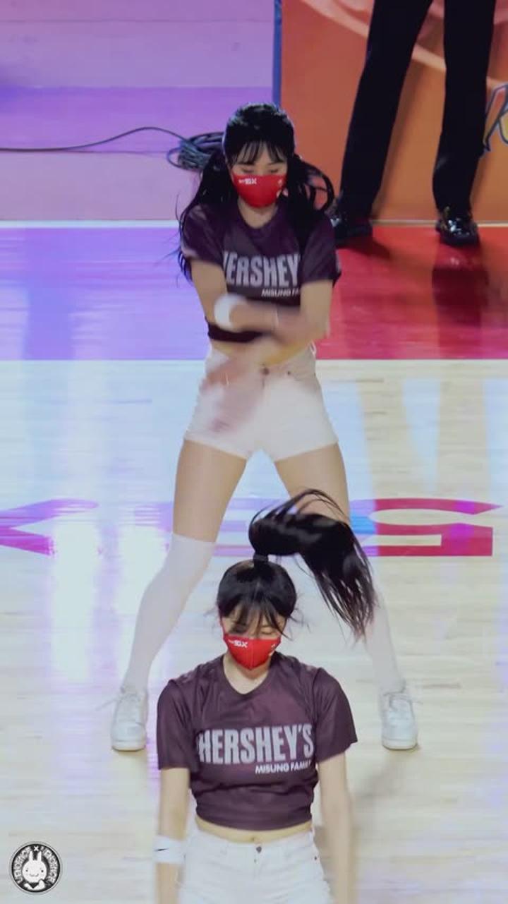 210403 치어리더 박혜린 직캠 비디오 썸네일 이미지