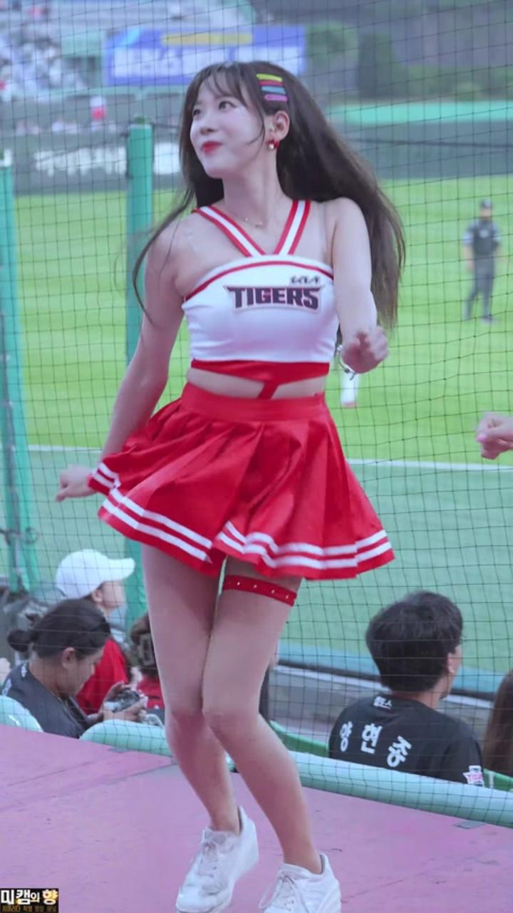 230705 치어리더 김한나 직캠 (3) 비디오 썸네일 이미지