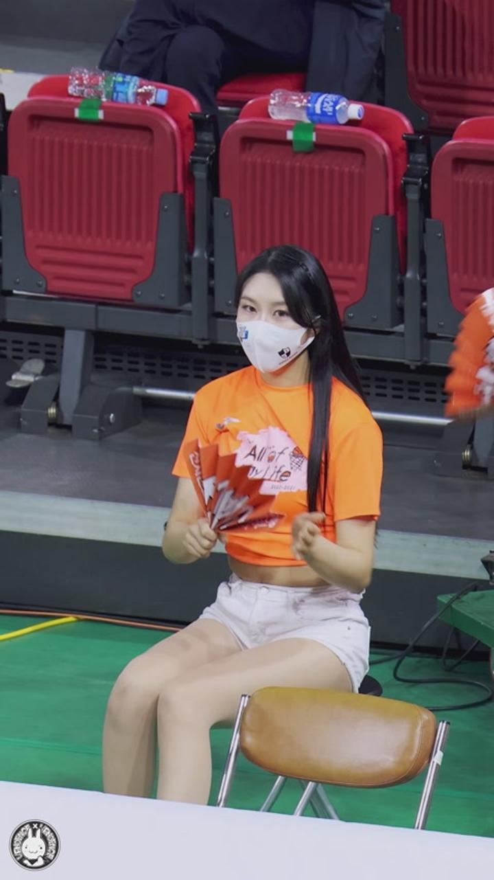 210416 치어리더 송수지 직캠 비디오 썸네일 이미지