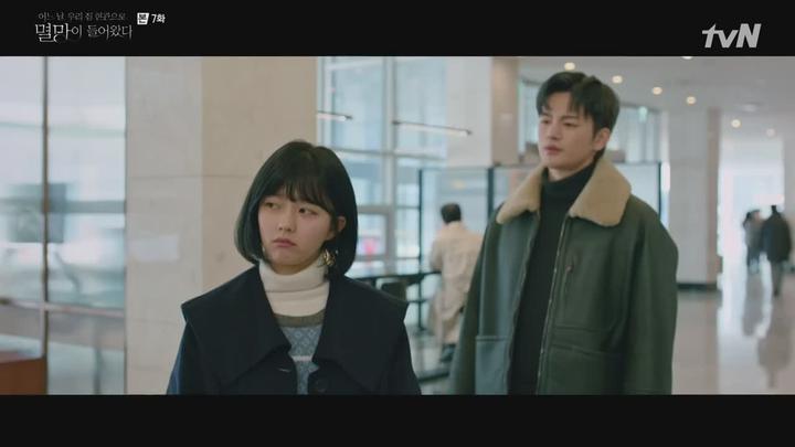 [tvN] 어느 날 우리 집 현관으로 멸망이 들어왔다.E07.210531.720p-NEXT 비디오 썸네일 이미지